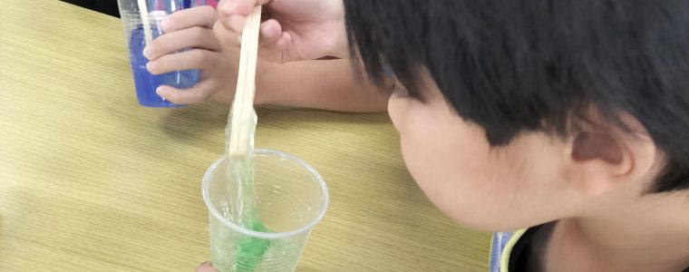 感覚遊び(スライム)